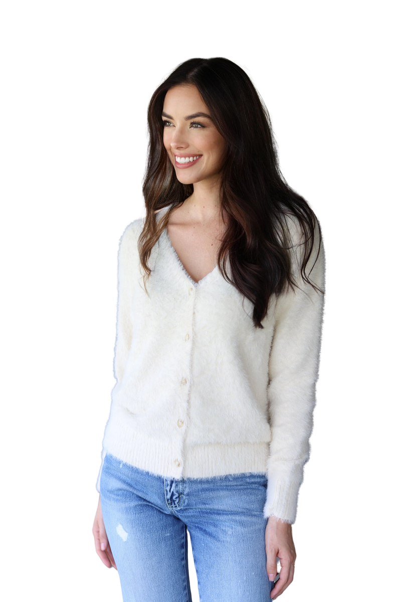 1625 FUZZY BUTTON SWEATER IVORY