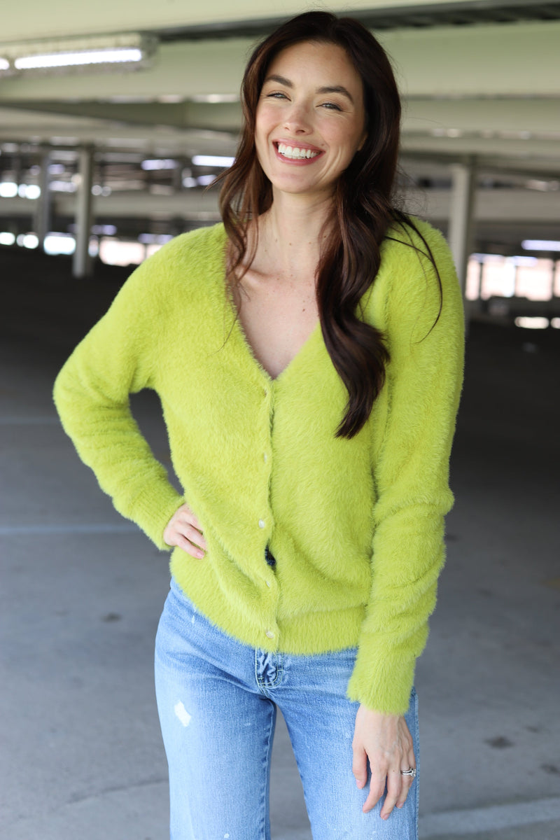 1625 FUZZY BUTTON SWEATER LIME